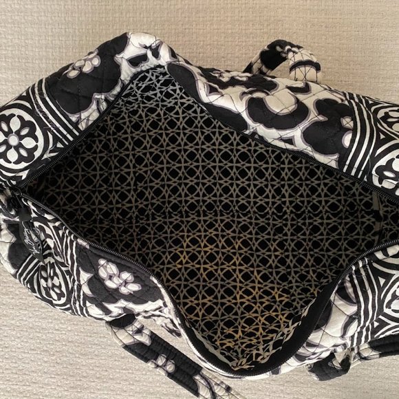 Vera Bradley Women's Cotton Large Travel Duffel Bag - Picture 6 of 8
